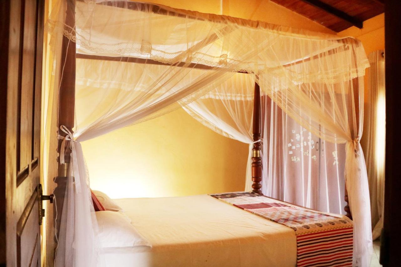 Ariyadasa Guest House Galle Bagian luar foto